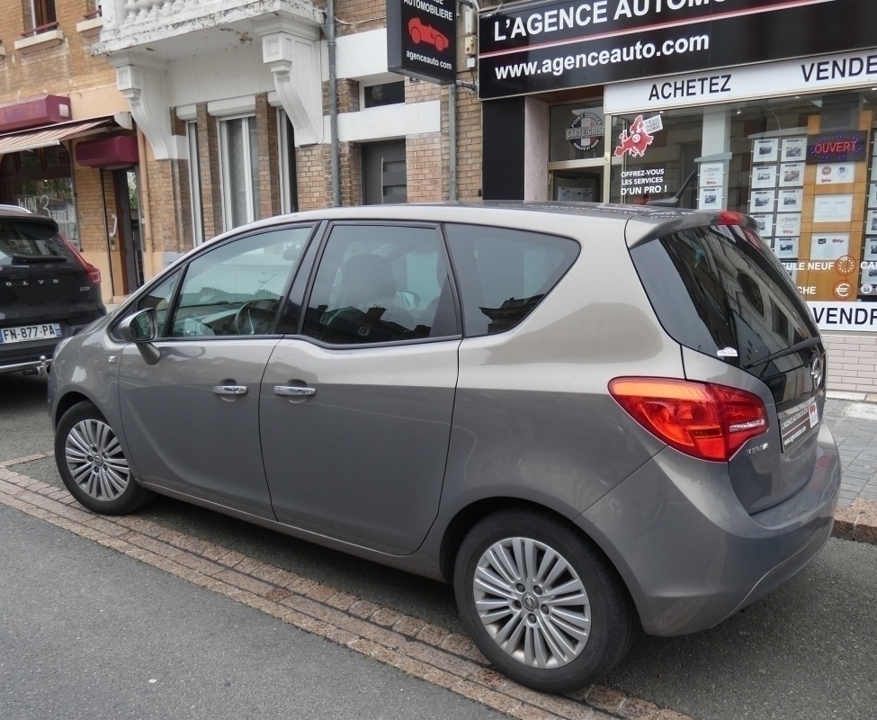 Opel Meriva — 15